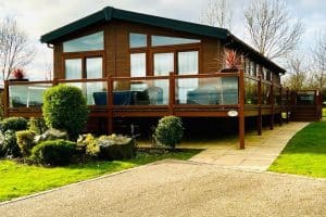 2022 Willerby Portland – Dimensions: 40×20 Beds: 3 Sleeps: 8