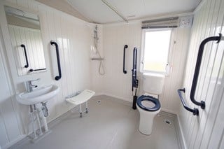 wet room in mobility holiday home