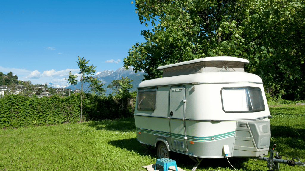 3 Reasons to Buy a Static Caravan from a Small Site