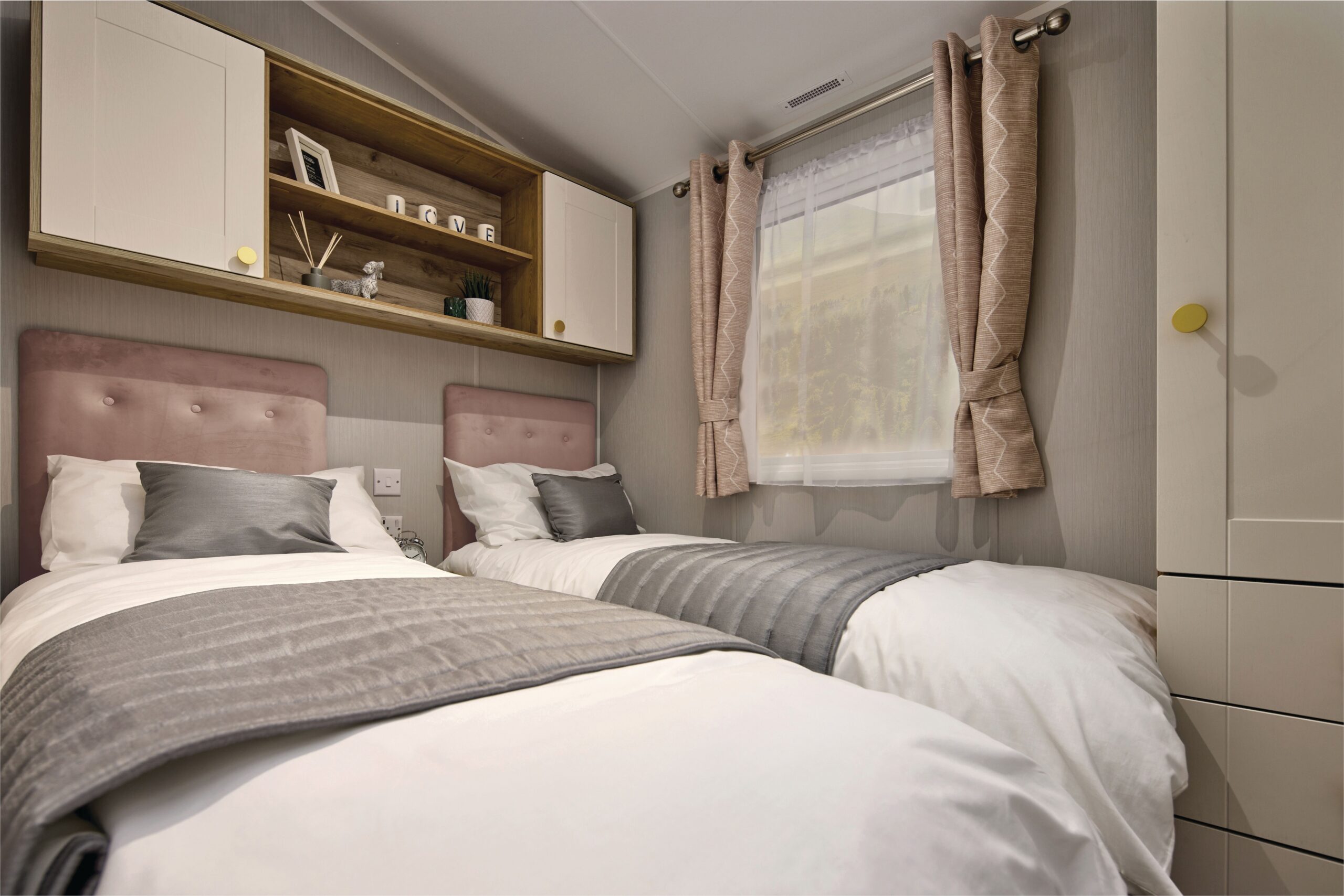 Preview of the first image of new-2023-willerby-sierra.