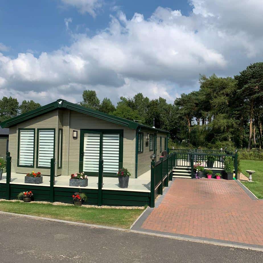 Preview of the first image of willerby-portland-3.