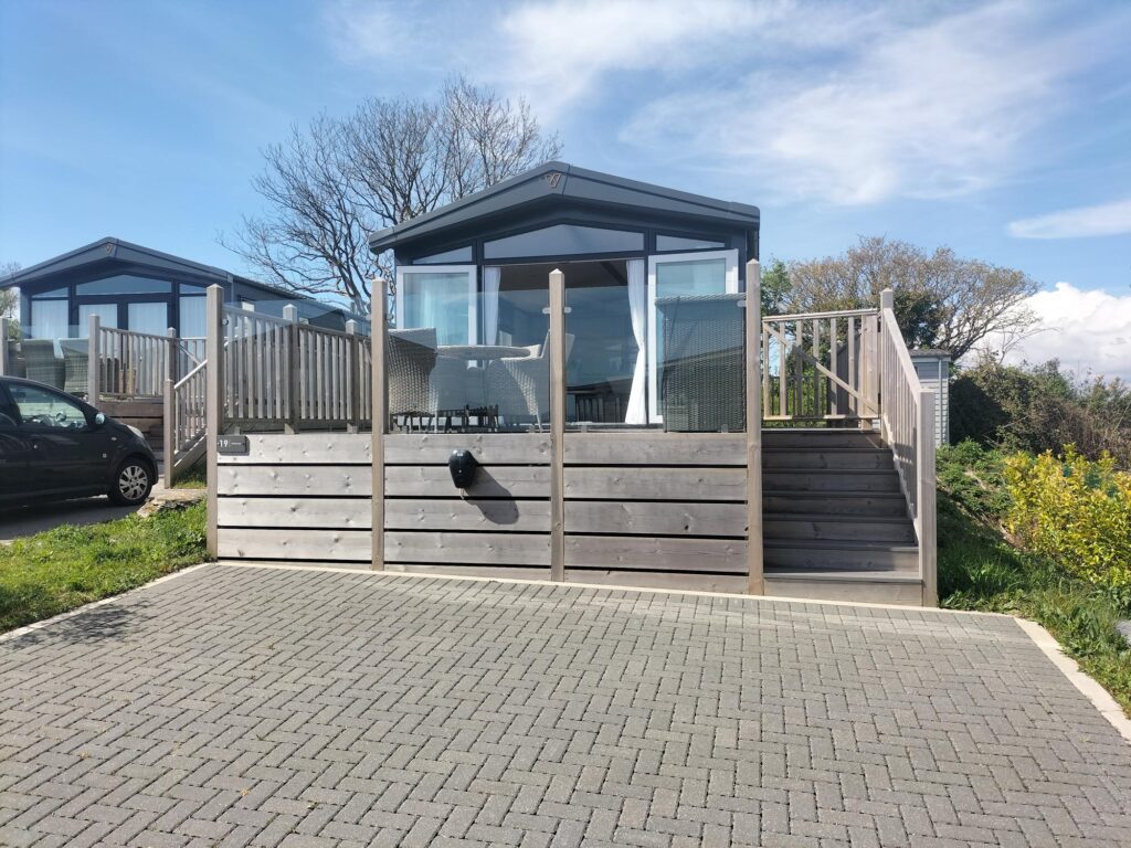Victory Lakewood lodge, living room