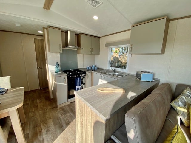 Image 3 of sited-static-caravan-sleeps-6-with-sea-views-blue-anchor-somerset