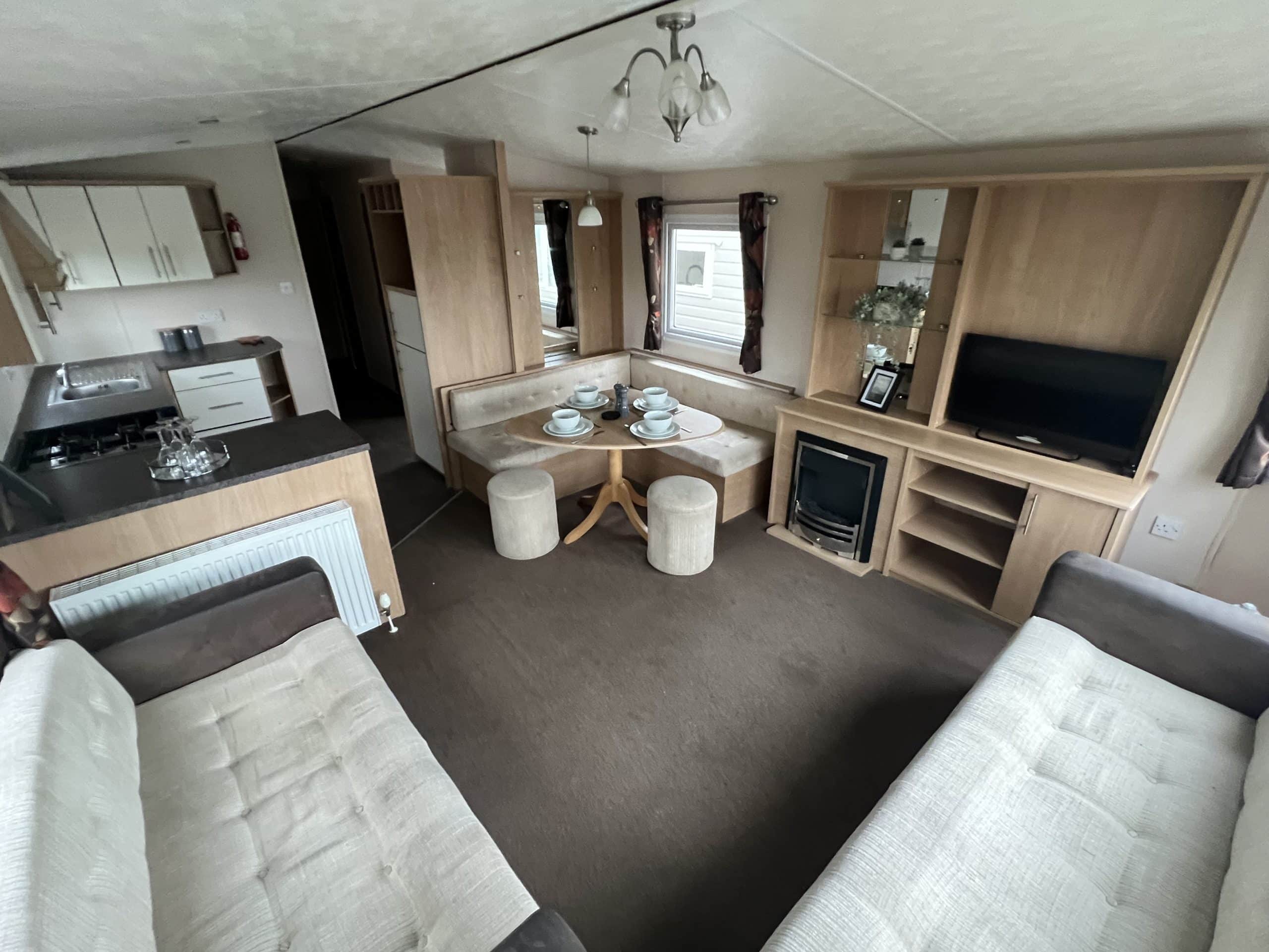Image 2 of 2014-delta-deluxe-36ft-x-12ft-3-bedroom-double-glazed-and-central-heating