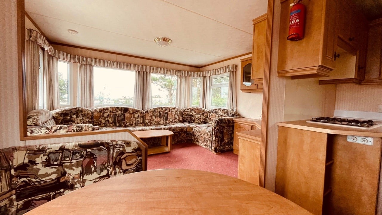 Image 3 of willerby-beeston-gold